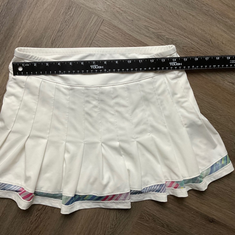 Lucky in Love Linen Nouveau Pleated Tennis Skort Womens Medium White Rainbow Hem - Picture 5 of 6
